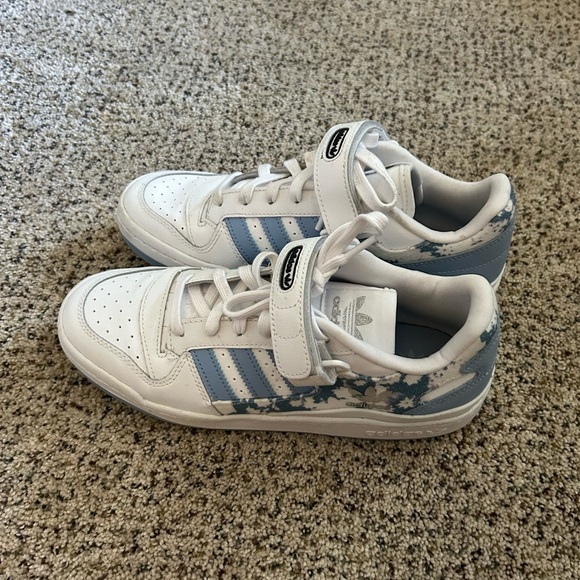 Adidas forum low floral ambient sky - Picture 2 of 5